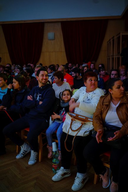 Přeplněná Střelnice a zářící dětské oči