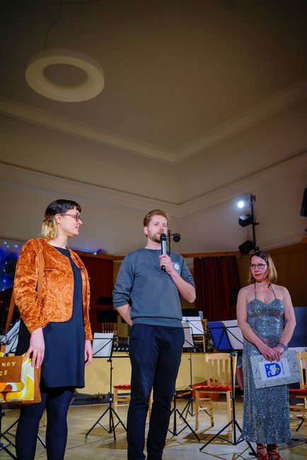 Přeplněná Střelnice a zářící dětské oči