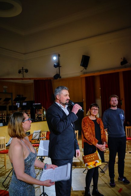 Přeplněná Střelnice a zářící dětské oči