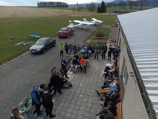 Broumovské letiště nabité mládím a zvídavostí