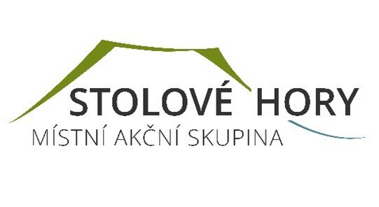 Kolárovo divadlo má nová světla, školka venkovní kuchyňku