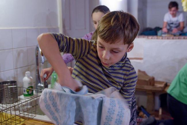 Lotři žili týden ve mlýně 