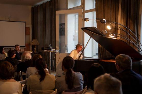 Festival Za poklady Broumovska představil svůj program na střeše Lucerny