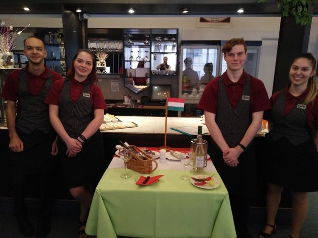 Úsměv – to je znamení dobrého číšníka