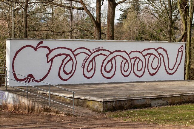 Výstava Sympozia ilustrace je k vidění v ulicích Broumova