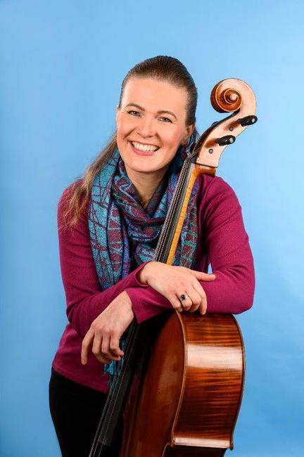 V Polici bude dnes přednášet violoncellistka a absolventka polické ZUŠ Helena Matyášová