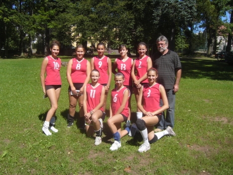 Broumovské volejbalistky zvítězily v 33. ročníku Memoriálu Slávky Streubelové 