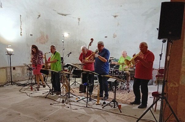 Vyhlídka v Meziměstí ožila hudbou i výstavou 