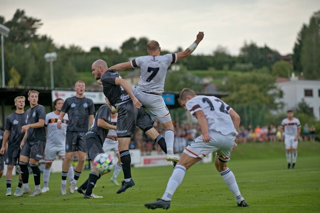 Spartak doma přivítal divizi pěti brankami