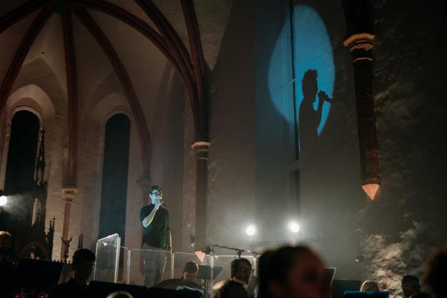 Sousedská 2021 nalákala do kláštera v Polici nad Metují stovky fanoušků PSO