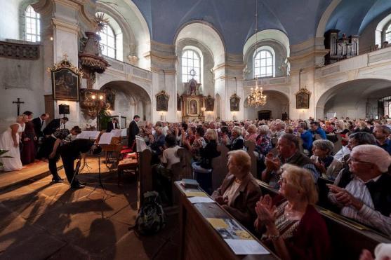 Šestý koncert festivalu Za poklady Broumovska představil v Božanově hudbu broumovských skladatelů
