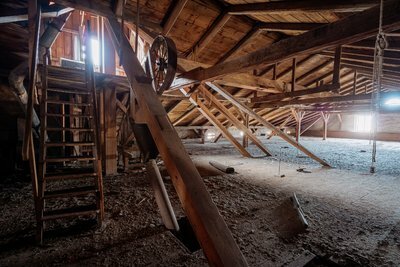 Jaký bude další osud polického špejcharu?