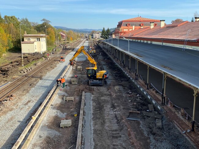 Výluka Broumov-Teplice nad Metují prodloužena potřetí 