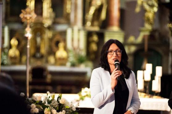 Viola a violoncello okouzlily publikum při třetím koncertu festivalu Za poklady Broumovska