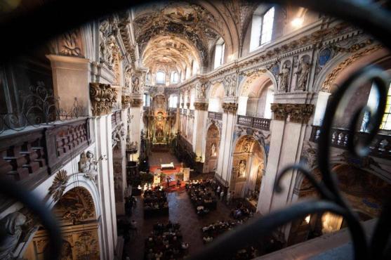 Viola a violoncello okouzlily publikum při třetím koncertu festivalu Za poklady Broumovska