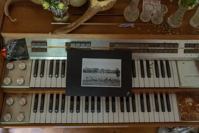 Studenti Gymnázia Broumov křtili v Soulkostele svoji sbírku básní