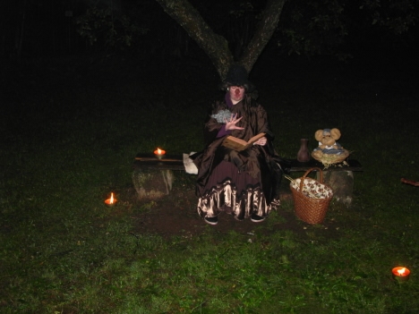 Noční klášterní Zahrada* ožila postavami z bájí a pověstí Broumovska 