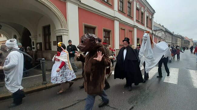 Před námi je víkend plný masopustních rejů