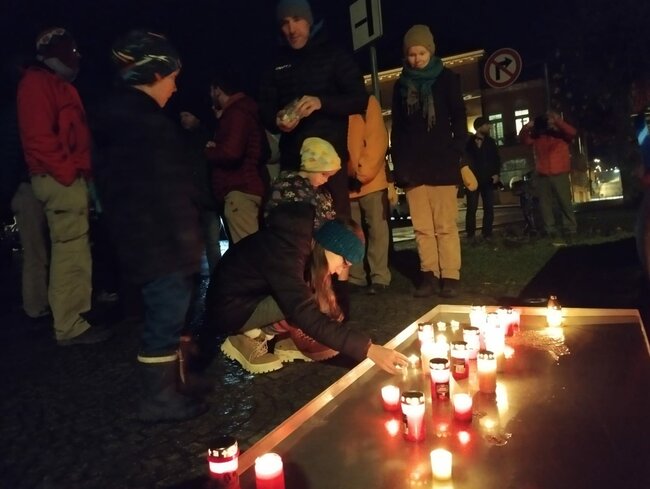 OBRAZEM: Oslava 17. listopadu na Broumovsku