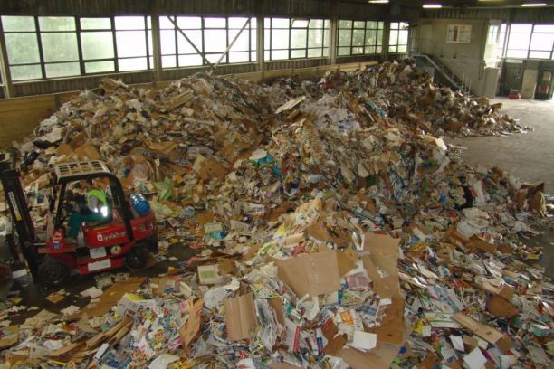 Odvoz odpadů během vánočních svátků v Broumově 
