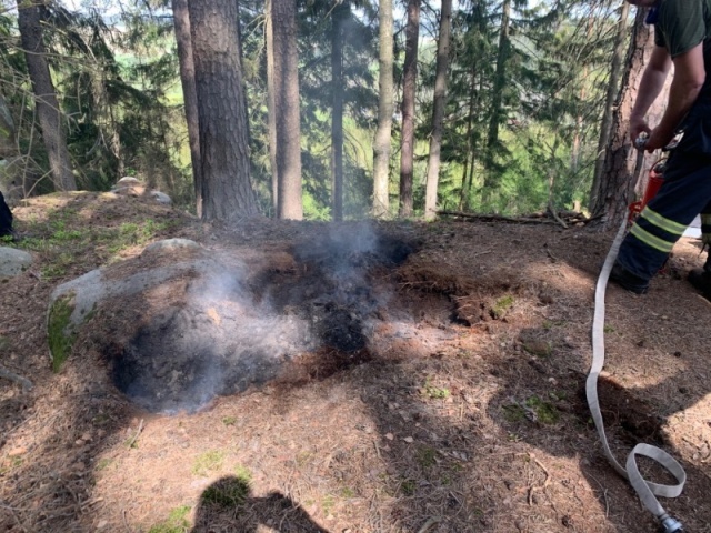 Hasiči na Broumovsku se o prodlouženém víkendu nenudili 