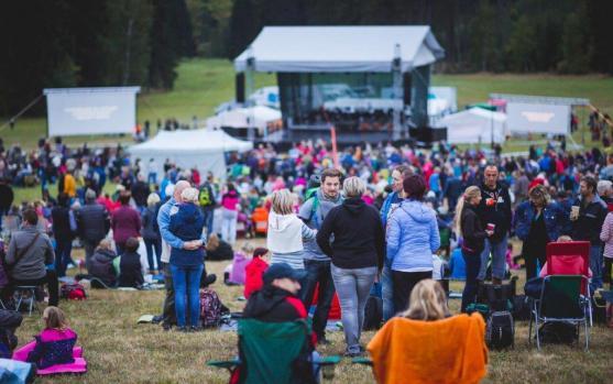 Síly se spojily. Ti, kteří přihlíželi spolu s těmi, kteří tvořili. Polický symfonický orchestr opět nachystal neuvěřitelný zážitek