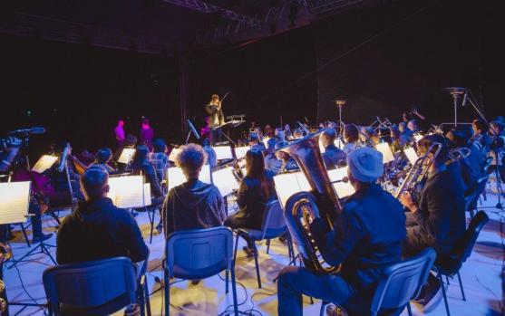 Síly se spojily. Ti, kteří přihlíželi spolu s těmi, kteří tvořili. Polický symfonický orchestr opět nachystal neuvěřitelný zážitek