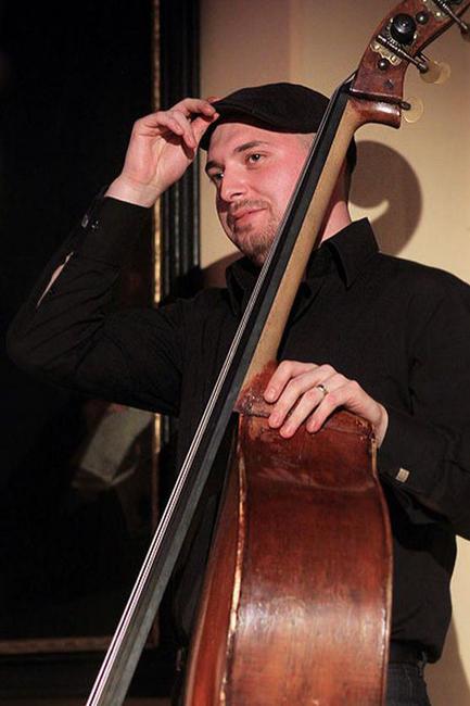 Druhá káva v Jazzové kavárně je dopita!