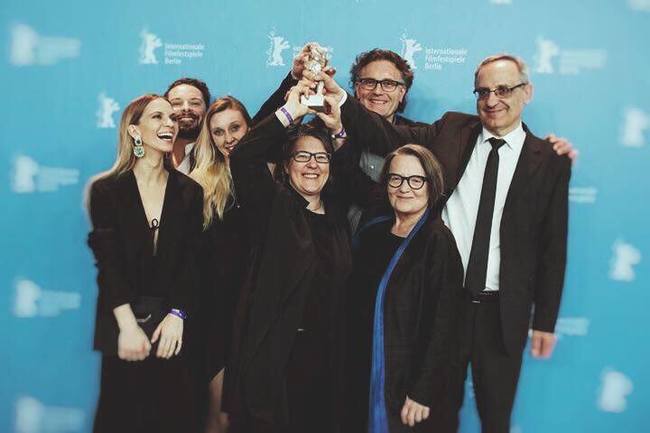 Film Přes kosti mrtvých, který se natáčel i v Broumově, má cenu z Berlinale 