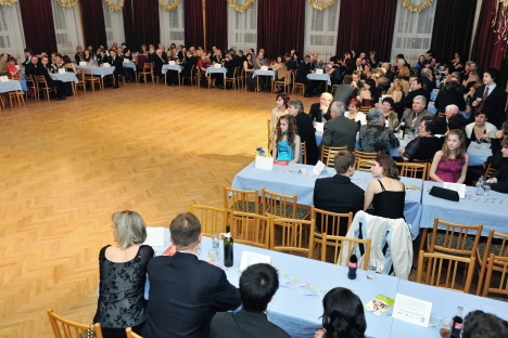 Společenský ples Broumova očima fotografa Jana Záliše 