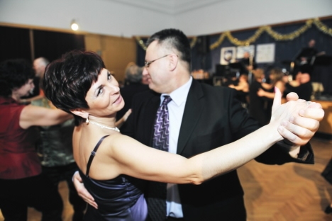 Společenský ples Broumova očima fotografa Jana Záliše 