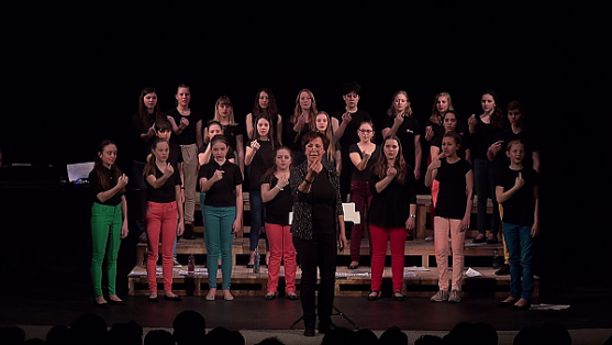 Učitelé a žáci v Polici nad Metují podpořili Dětský fond Organizace spojených národů