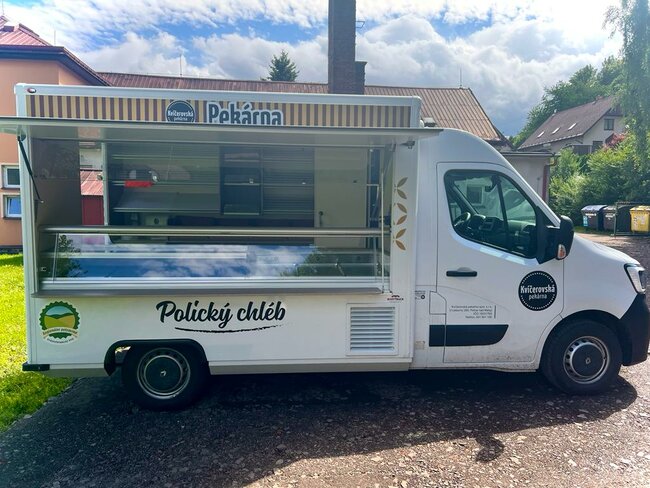 Do obcí na Broumovsku začala jezdit Kvíčerovská pekárna