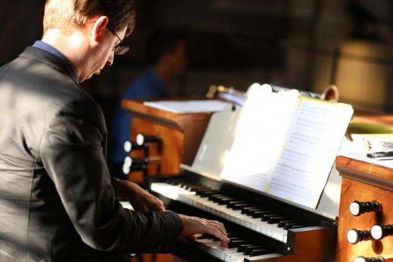 Varhanní koncert zavedl "Poklady" poprvé do kostela sv. Petra a Pavla v Broumově