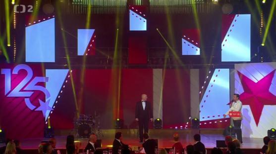 Na Galavečeru fotbalové Slavie Praha zpíval Petr Ptáček