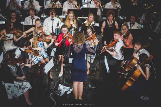 Mladí hudebníci dokázali vybrat statisíce na nové nástroje!