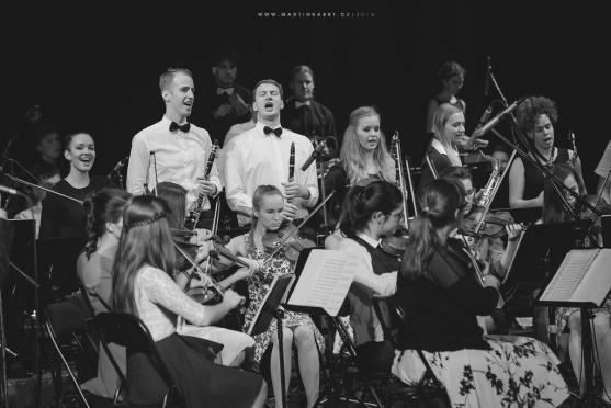 Mladí hudebníci dokázali vybrat statisíce na nové nástroje!