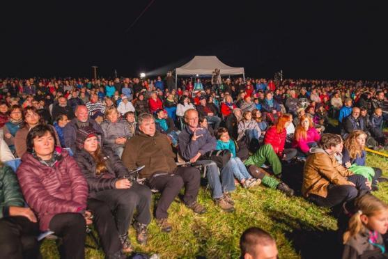 Mladý orchestr vzdal hold přírodě. Adršpašské skály naslouchaly dialogu Země a člověka