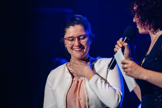 Mladý symfonický orchestr rozezní při neobvyklém turné nádražní budovy 