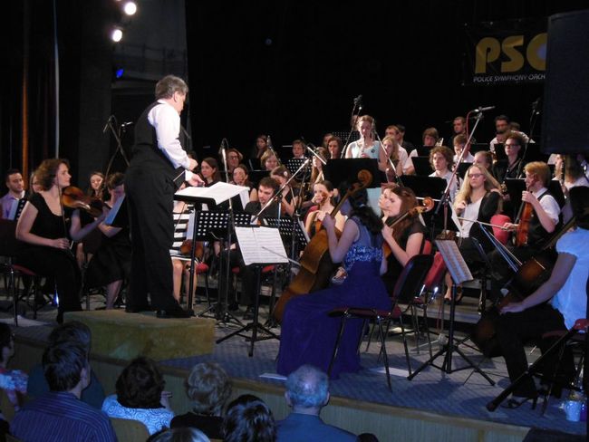 Polický symfonický orchestr oslavil pět let trvání Novoročním koncertem 