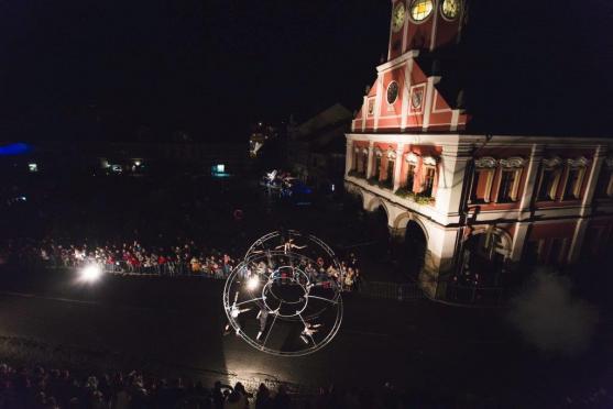 V Polici se setmělo a děly se krásné věci pro dobrou věc...