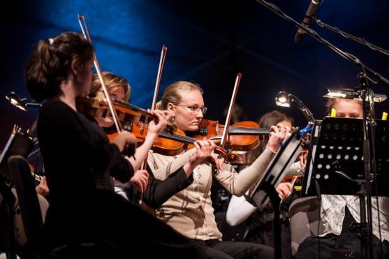 Slyšte, slyšte! Když se v Polici 30. srpna setmí…