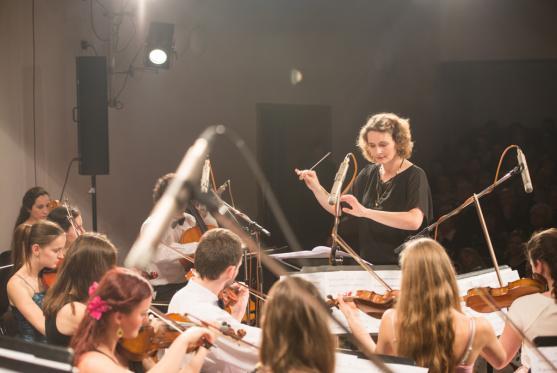 Slyšte, slyšte! Když se v Polici 30. srpna setmí…