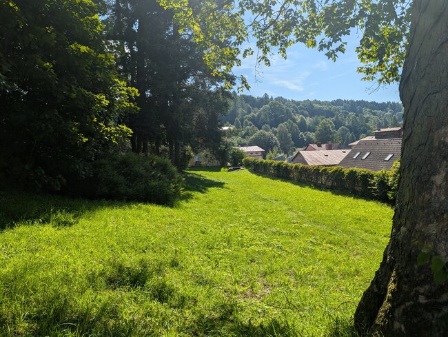 Zámecká zahrada v novém: na relax, svatby i výuku