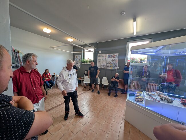 "Dříve byla soudržnost kamionů obrovská," vzpomíná Jaroslav Joklík na začátky v Rallye Dakar