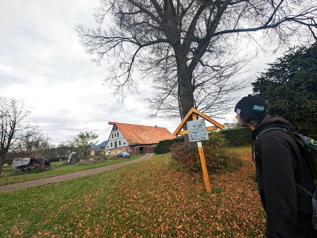 Málem skončila ve smetí. Teď křížovou cestu obnovili