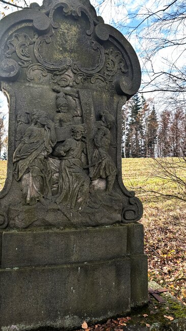 Kolem dvou tvrzí nad Stárkovem