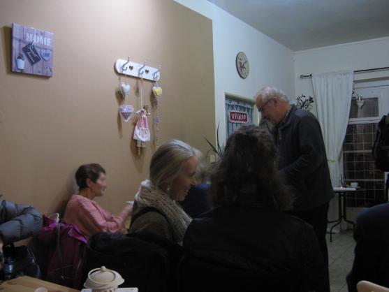 Jiří Šámal zahrál v polické BB Kavárně na zvukovou sochu