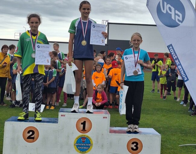Emílie Rojkovičová vybojovala bronz na celorepublikové soutěži v atletice