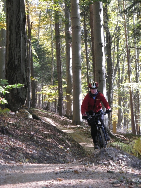 Broumovští se proháněli po singltreku pod Smrkem
